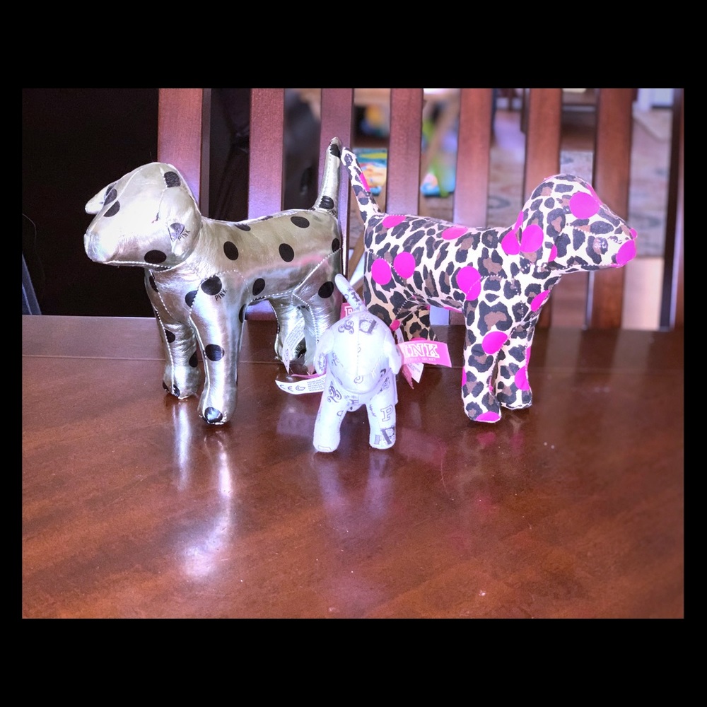 VS Pink dog lot